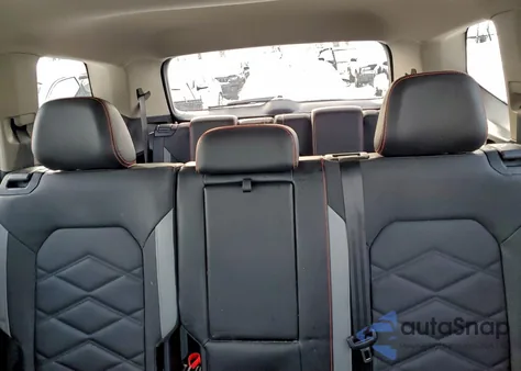 2024 Volkswagen Atlas Peak Edition Se z USA, uszkodzony, nr VIN 1V2CR2CA4RC580544